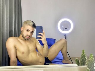 AlessandroBoswel's live sex