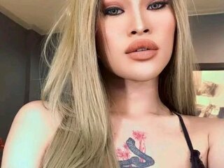 AlyonaClark's live sex