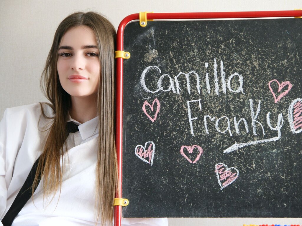 CamillaFrank's live sex