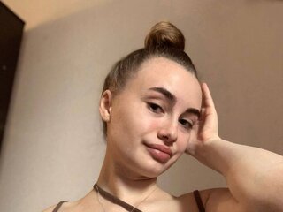 SofiyaWite's live sex